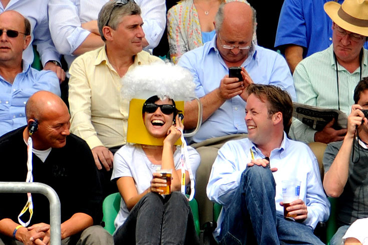2009/08/strcdn-lily-allen-735-fitin-735-490