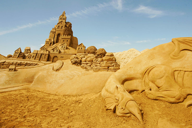 2009/08/strcdn-sandskulptur1-fitin-735-490