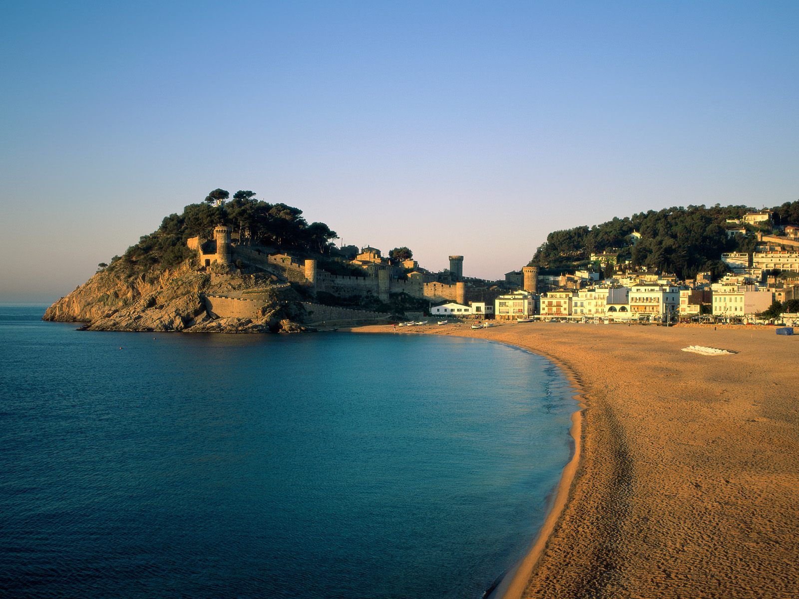 2010/09/zastavki-world-spain-tossa-de-mar-spain-007973