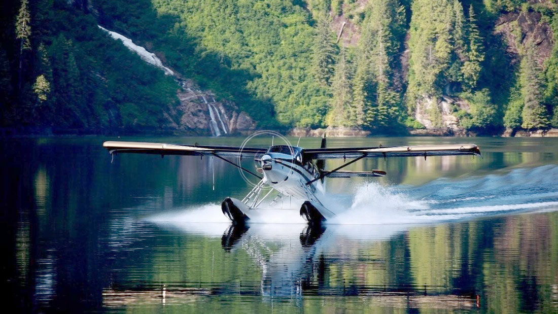 2022/04/float-plane