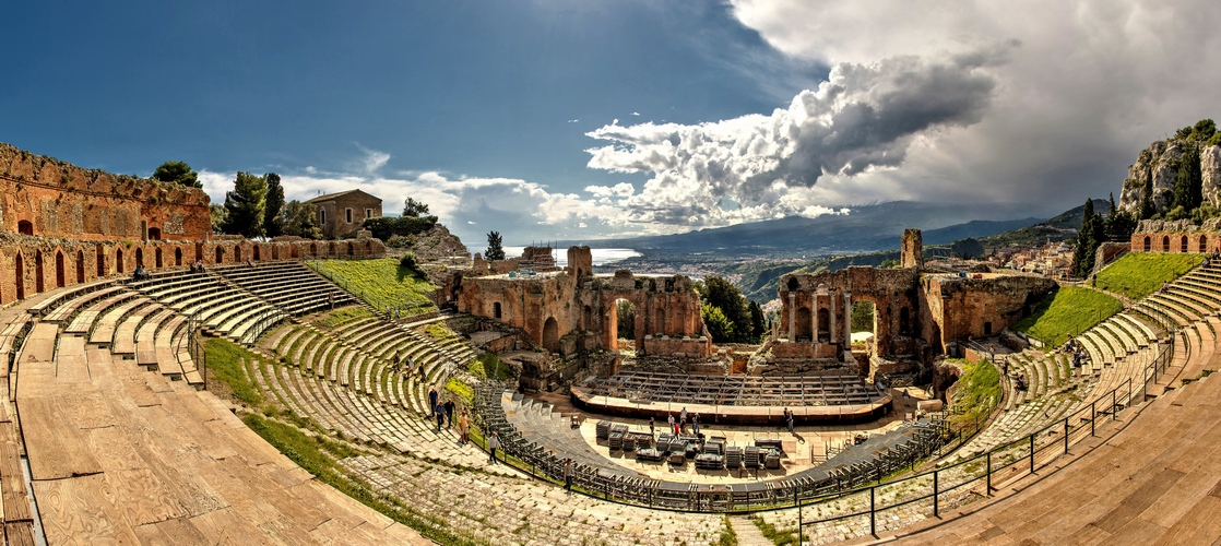 2022/05/amphitheater-a3a98e53-4ad9-495e-b7e5-b8e5eea58cff