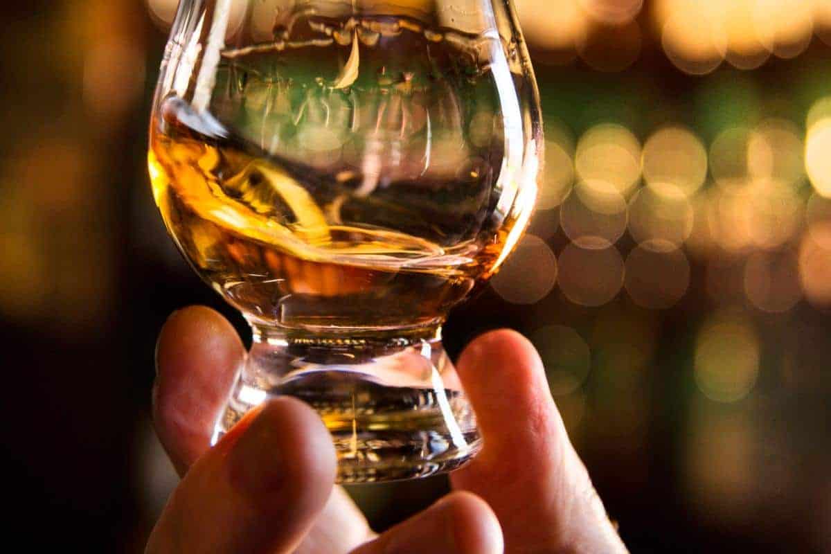 2022/08/whisky-flavour-old-whisky