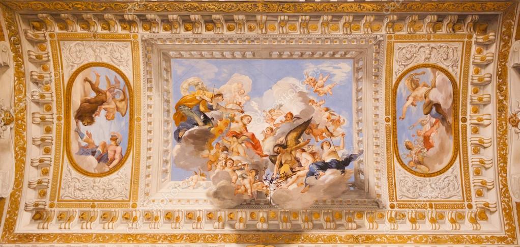 2022/10/depositphotos-61974607-stock-photo-frescos-palazzo-pitti-florence