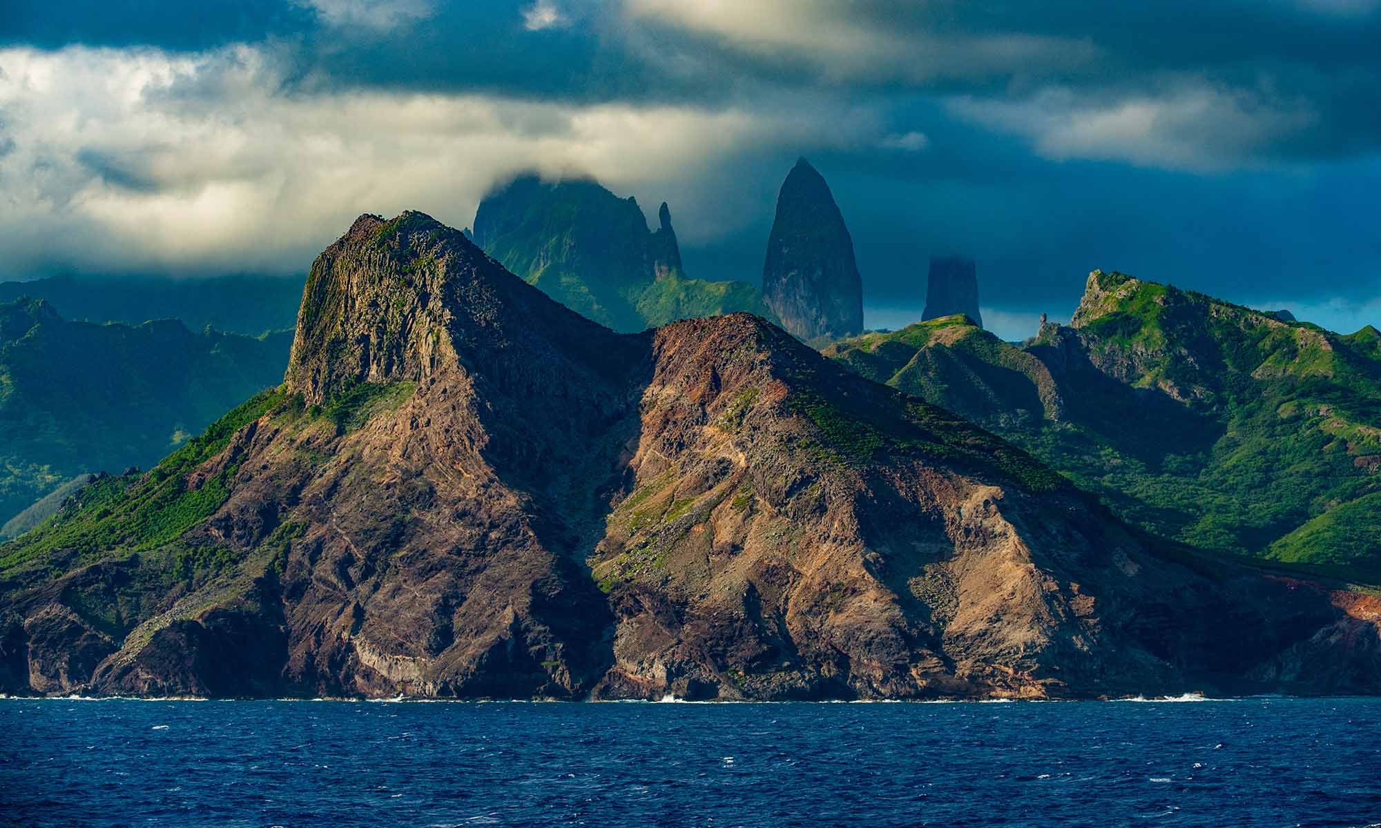 2023/02/pptara-rugged-marquesas-landscape-2000x1200-33786