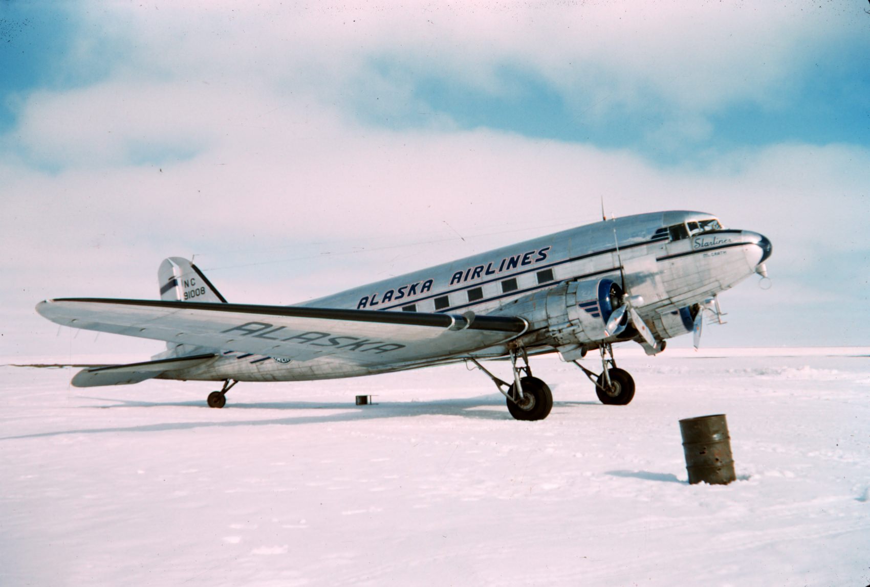 2023/04/douglas-dc-3-aircraft