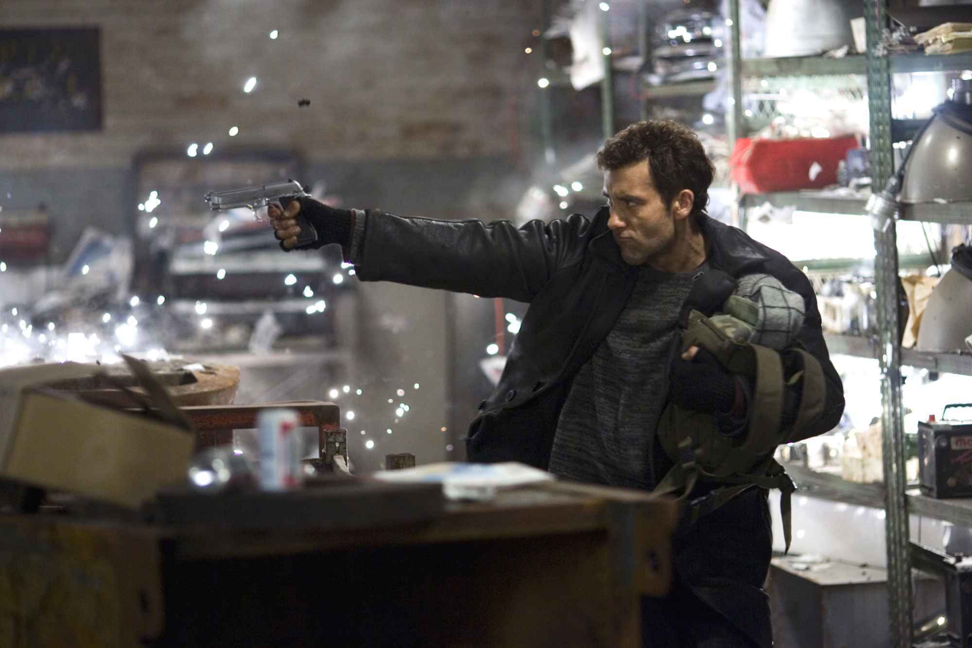 2024/02/shoot-em-up-movies-9327304-2000-1333