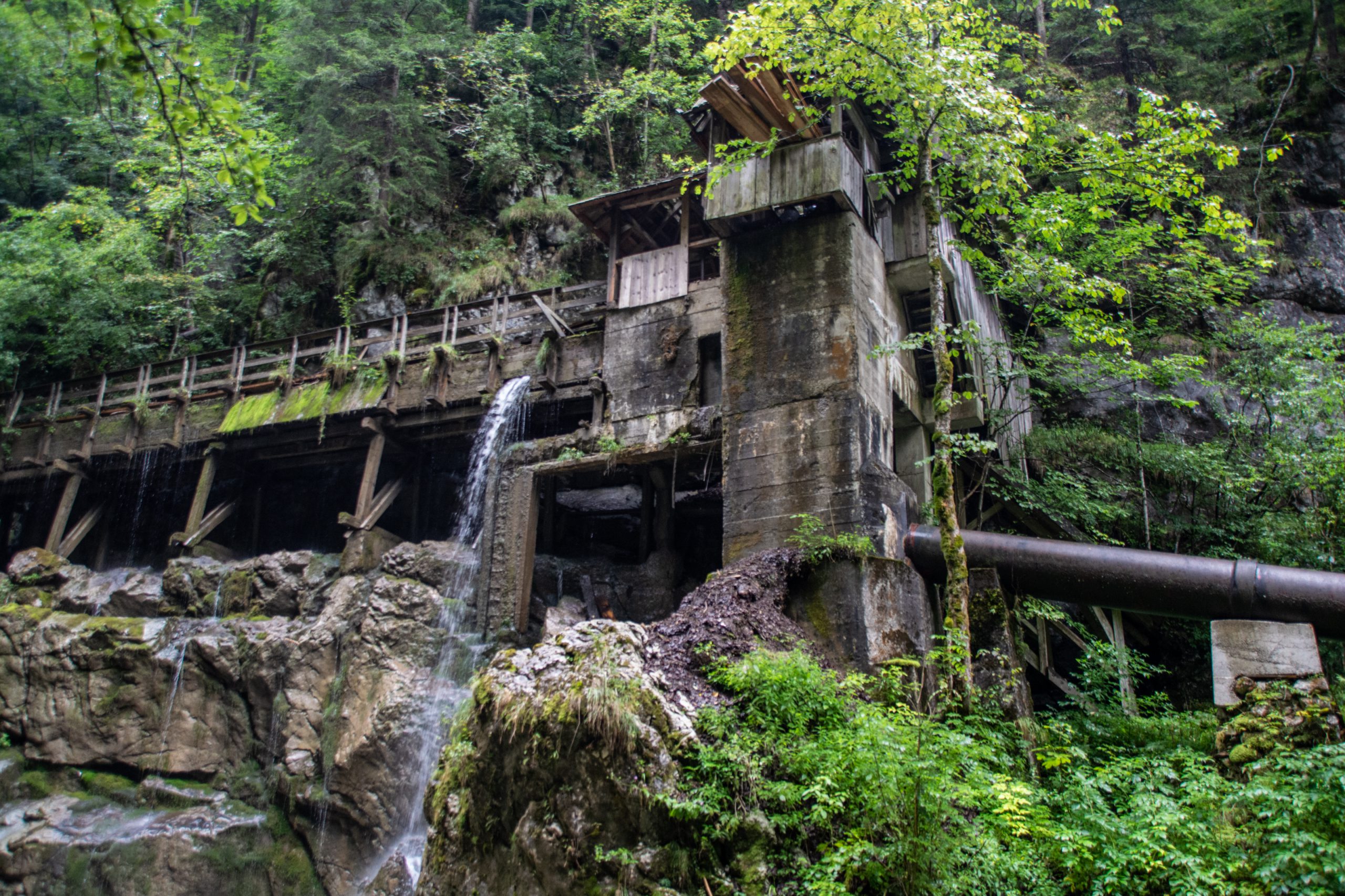 2024/03/oesterreich-naturgewalten-seisenbergklamm-2-scaled