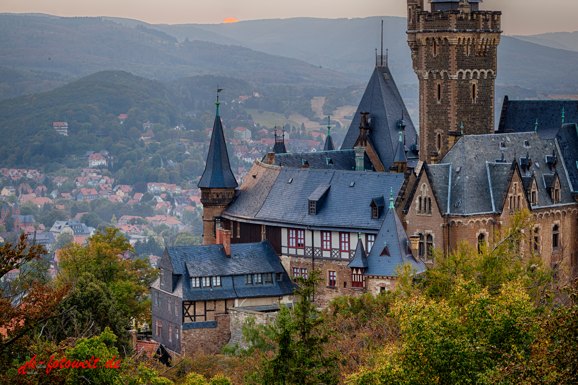 2024/04/schloss-wernigerode-harz-im-sonnenuntergang-6