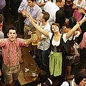 2009/09/strcdn-oktoberfest-simon-06-maxsize-735-490