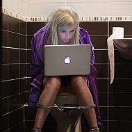 2012/03/victim-of-social-networking