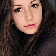 2022/05/824909-beautiful-pretty-faces-wallpapers-2560x1600
